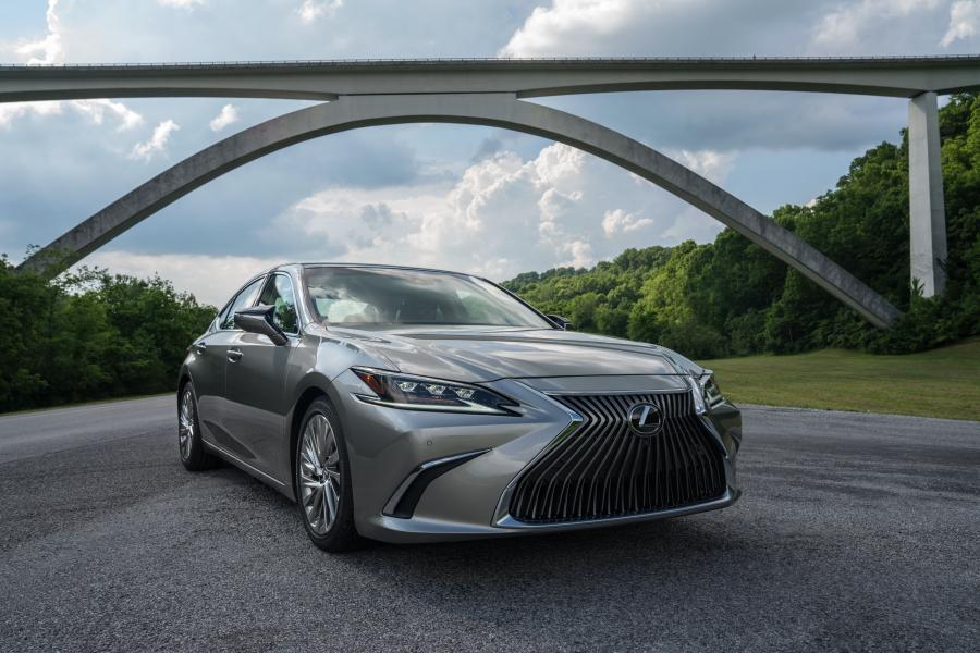 Lexus ES350 2018 года  (NA) (фото 4 из 15)